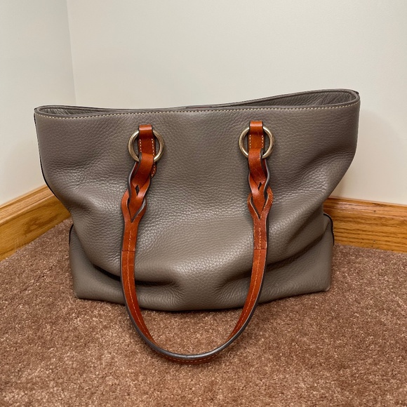 Dooney & Bourke: Pebble Grain Small Tammy Tote - Picture 2 of 11